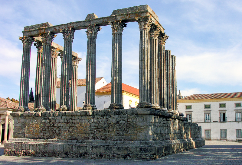 Evora ne anlama gelir?